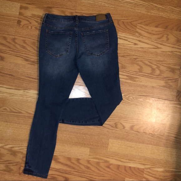 Aeropostale distressed jeans - Picture 2 of 4